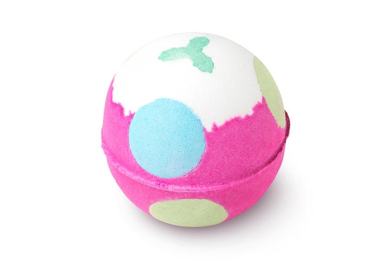 Lush Cosmetics Holiday Christmas Bath Bomb Collection Candy Cane Polar Bear Mistletoe