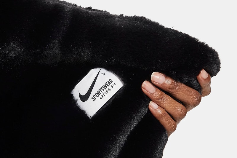 Nike Faux Fur Swoosh Logo Blanket Black & White Cape Fleece Cozy Fall Winter
