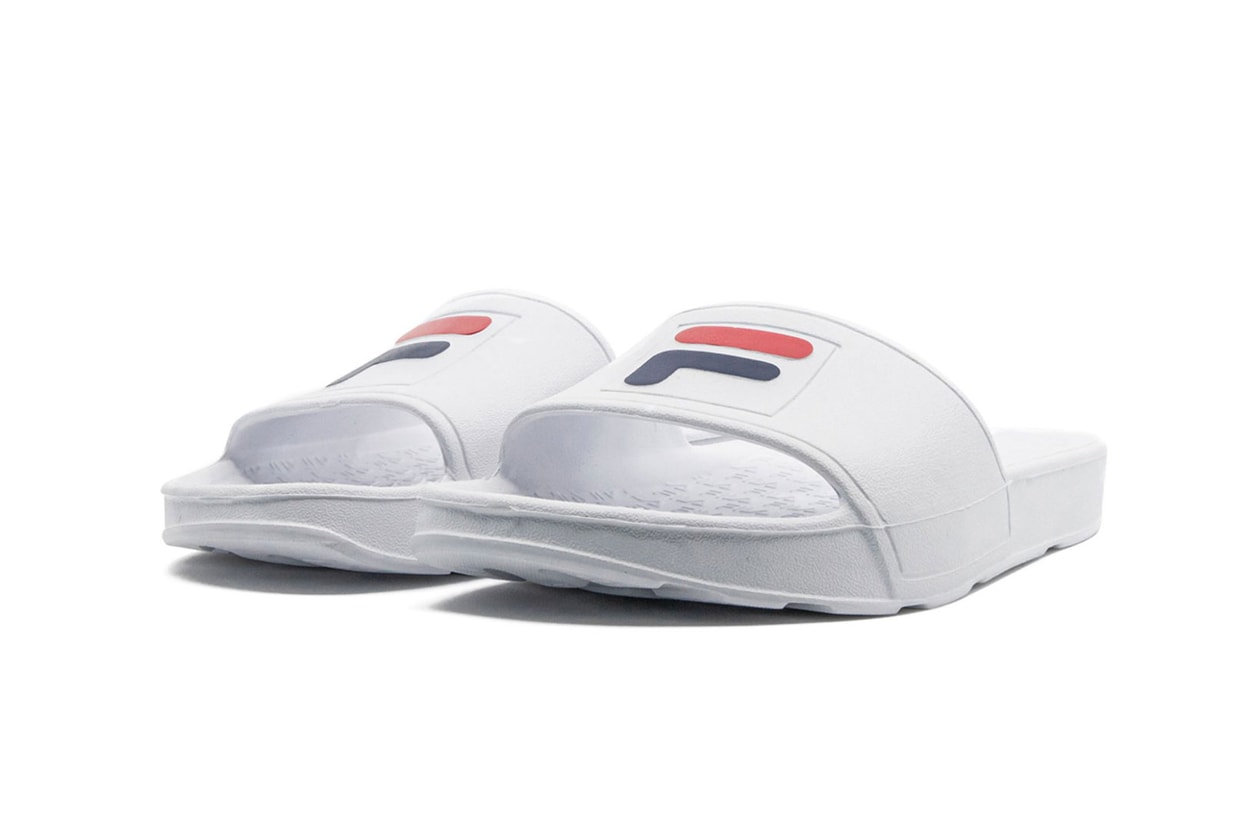 adidas adilette slides sandals slippers shoes footwear black white