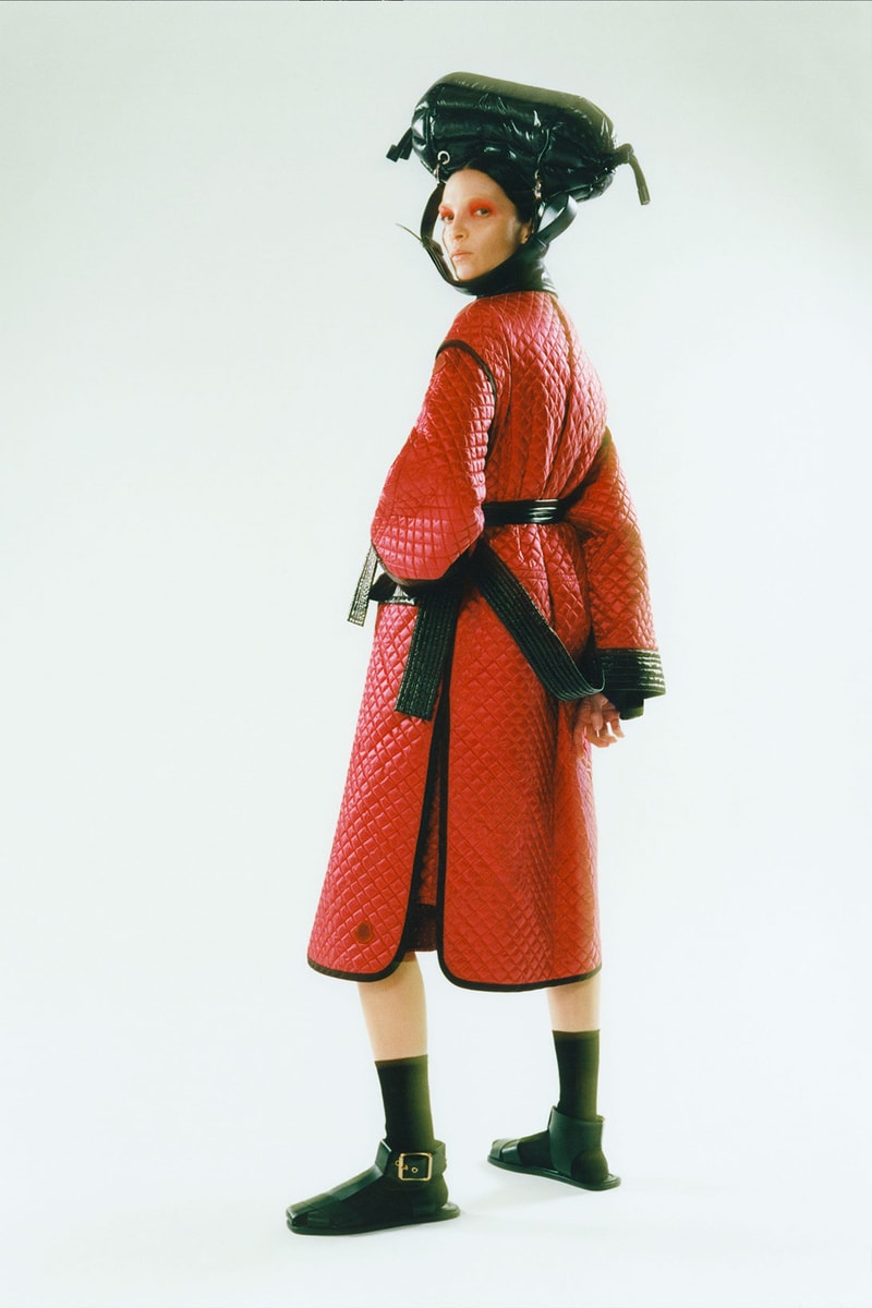 2 moncler 1952 spring summer womenswear collection red padded trench coat black