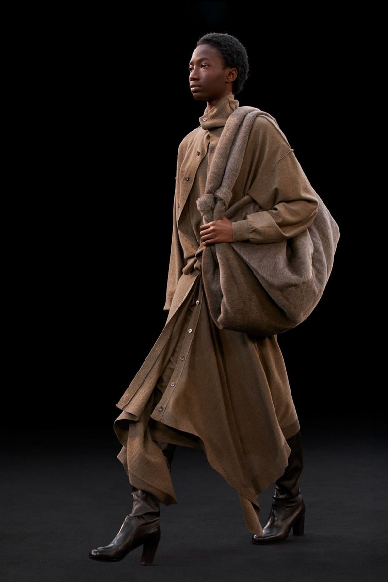 lemaire fall winter collection lookbook flaneur coats layered outfits oversized blazers christophe sarah linh tran 