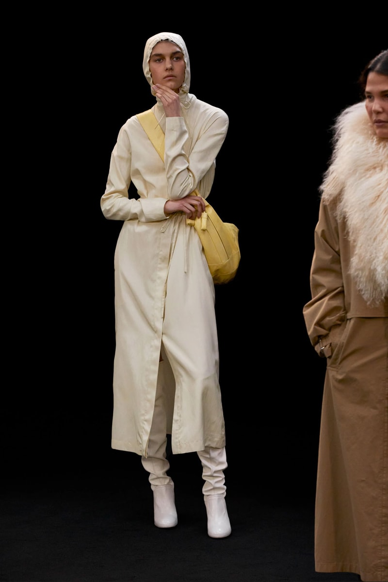 lemaire fall winter collection lookbook flaneur coats layered outfits oversized blazers christophe sarah linh tran 