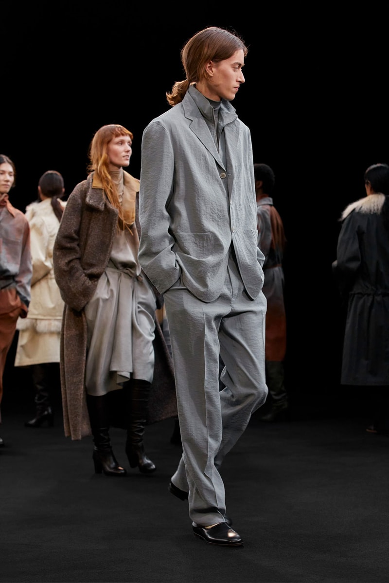 lemaire fall winter collection lookbook flaneur coats layered outfits oversized blazers christophe sarah linh tran 