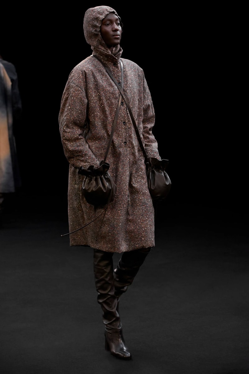 lemaire fall winter collection lookbook flaneur coats layered outfits oversized blazers christophe sarah linh tran 
