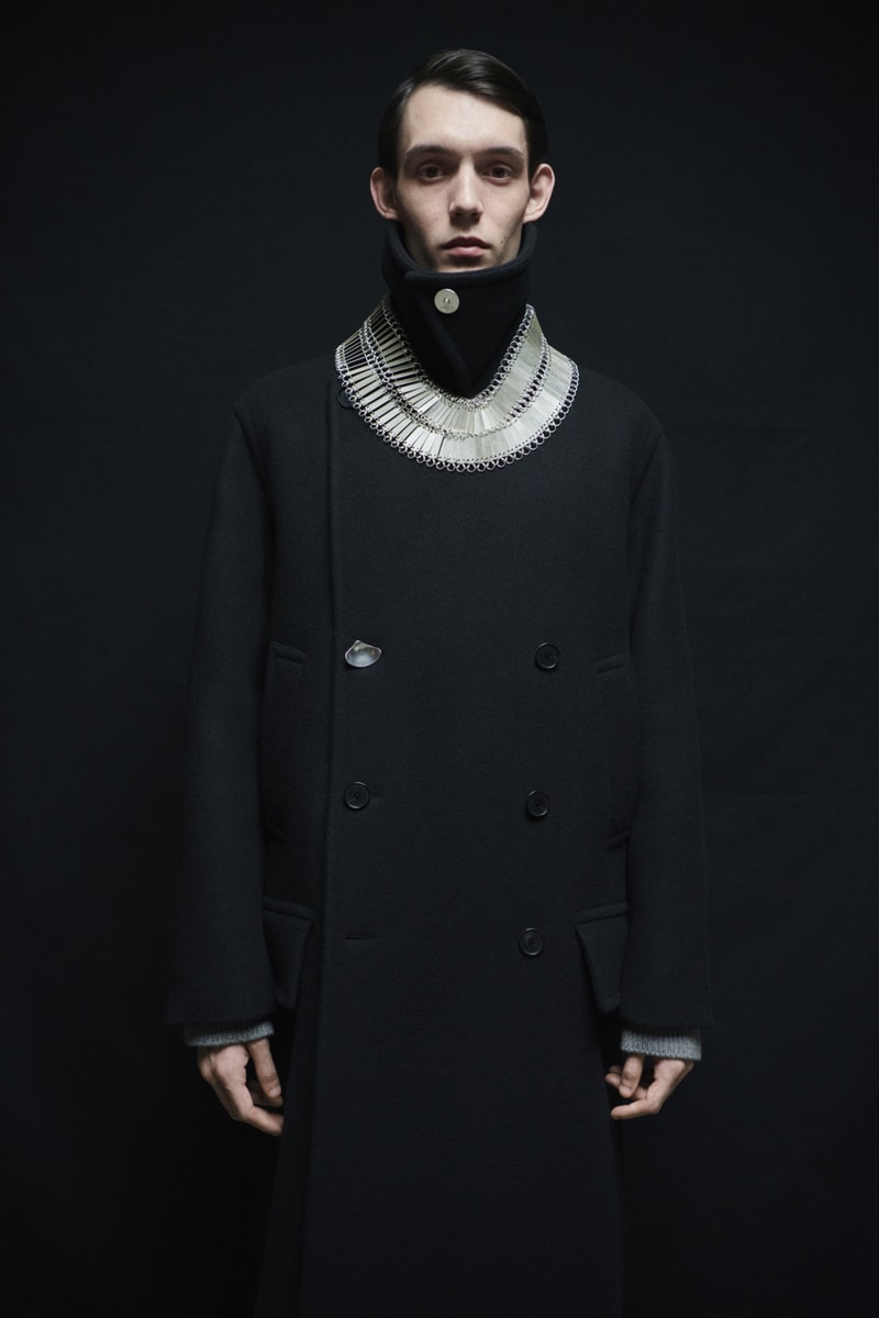 jil sander menswear fall winter fw21 collection lookbook necklace coat