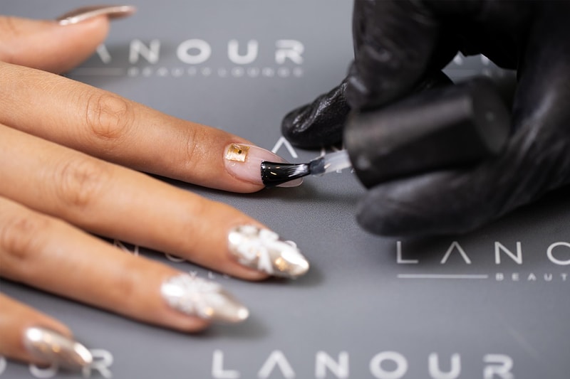 microchip nails manicure nfc technology wireless payments dubai salon lanour beauty lounge
