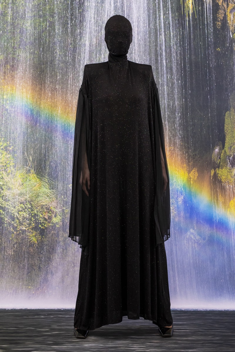 vetements fall winter full collection paris fashion week mens pfw matrix inspired jackets suits coats guram gvasalia