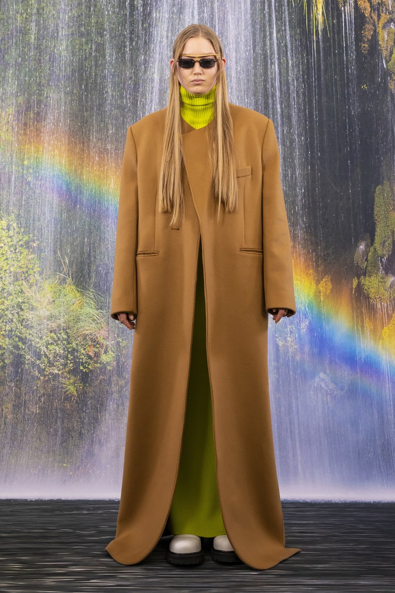 vetements fall winter full collection paris fashion week mens pfw matrix inspired jackets suits coats guram gvasalia