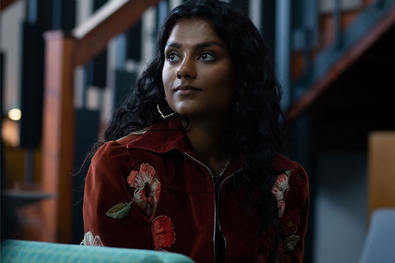 bridgerton netflix season 2 simone ashley female lead cast jonathan bailey kate sharma sex education info 