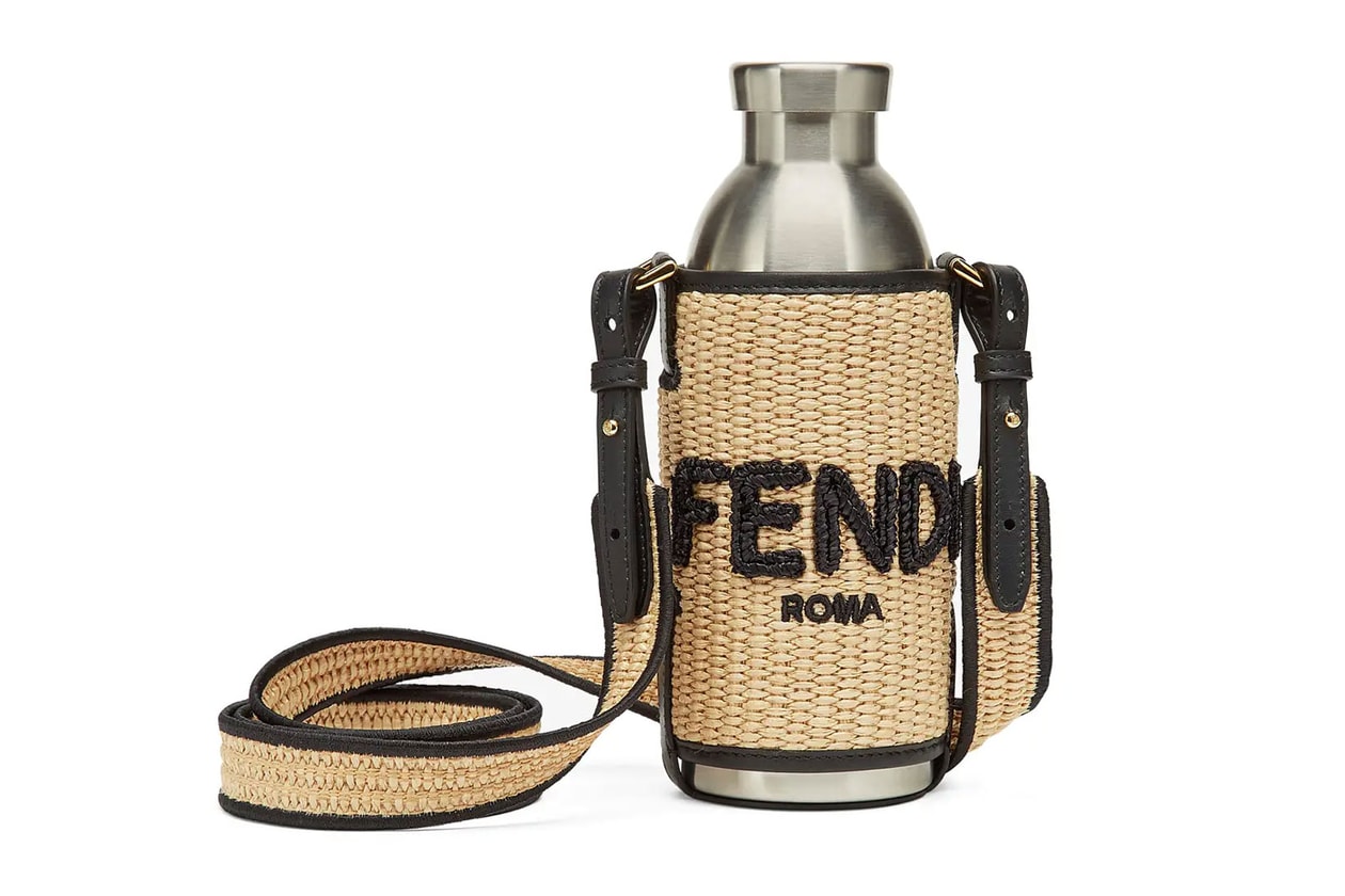 best spring summer handbag trends to shop water bottle holders large shoulder purses bottega veneta givenchy prada 