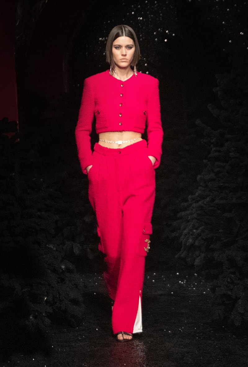 Chanel Fall/Winter 2021 Ready-to-Wear Collection Virginie Viard 70s Inspiration Karl Lagerfeld