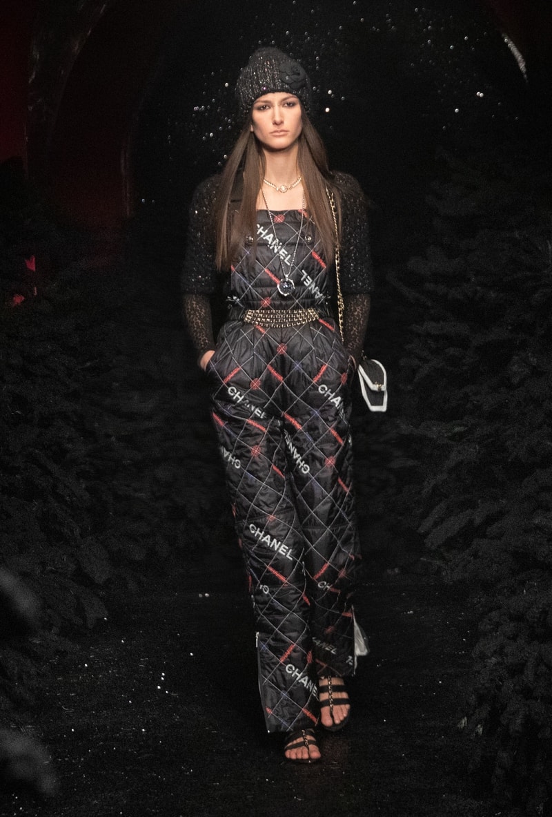Chanel Fall/Winter 2021 Ready-to-Wear Collection Virginie Viard 70s Inspiration Karl Lagerfeld