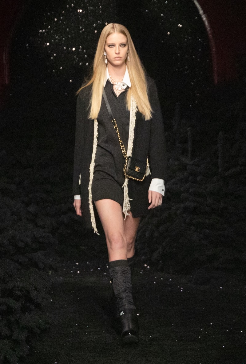 Chanel Fall/Winter 2021 Ready-to-Wear Collection Virginie Viard 70s Inspiration Karl Lagerfeld