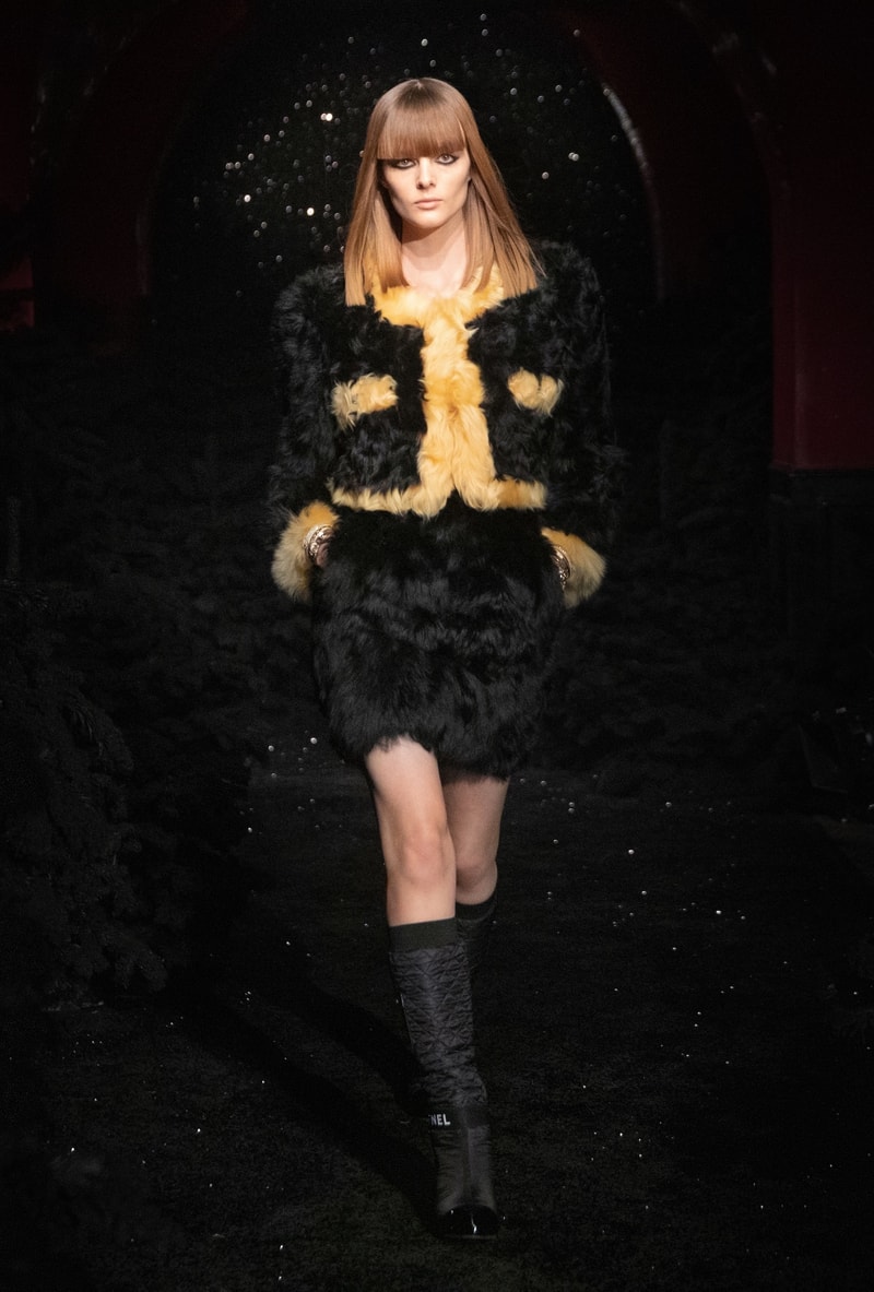 Chanel Fall/Winter 2021 Ready-to-Wear Collection Virginie Viard 70s Inspiration Karl Lagerfeld