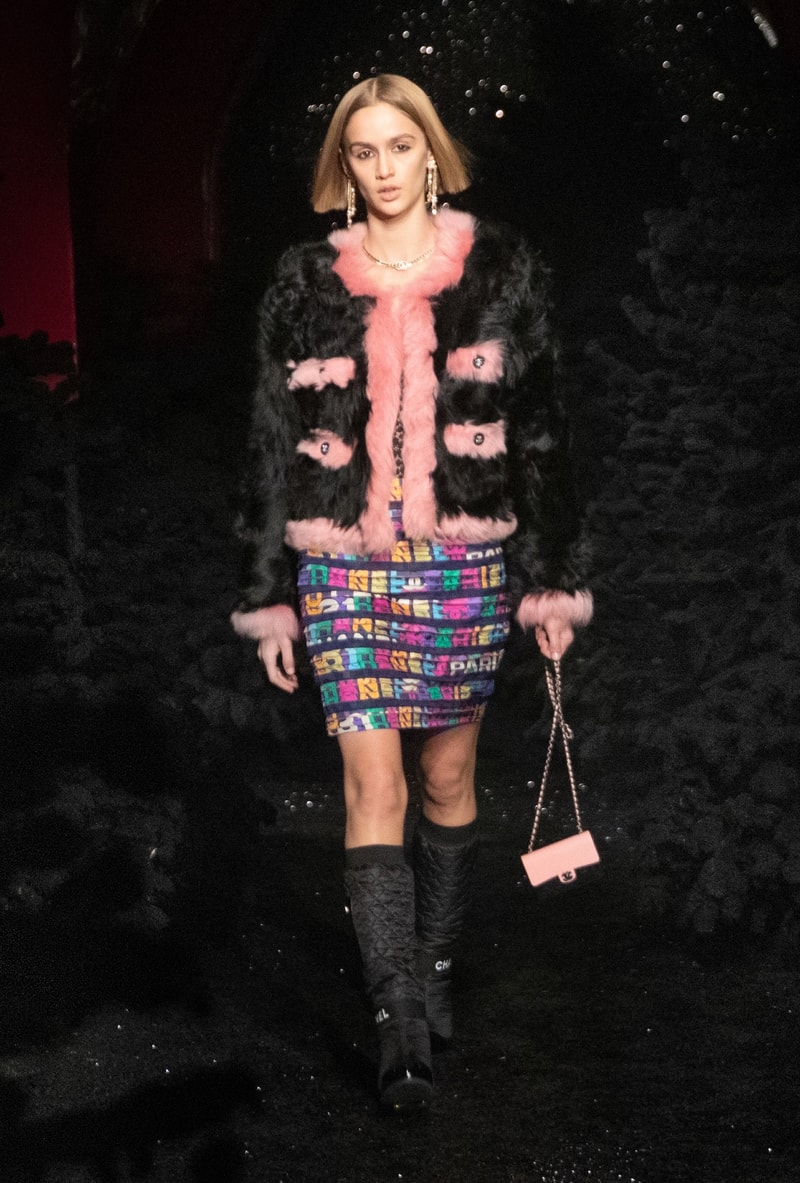 Chanel Fall/Winter 2021 Ready-to-Wear Collection Virginie Viard 70s Inspiration Karl Lagerfeld