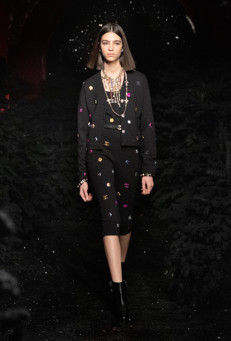 Chanel Fall/Winter 2021 Ready-to-Wear Collection Virginie Viard 70s Inspiration Karl Lagerfeld