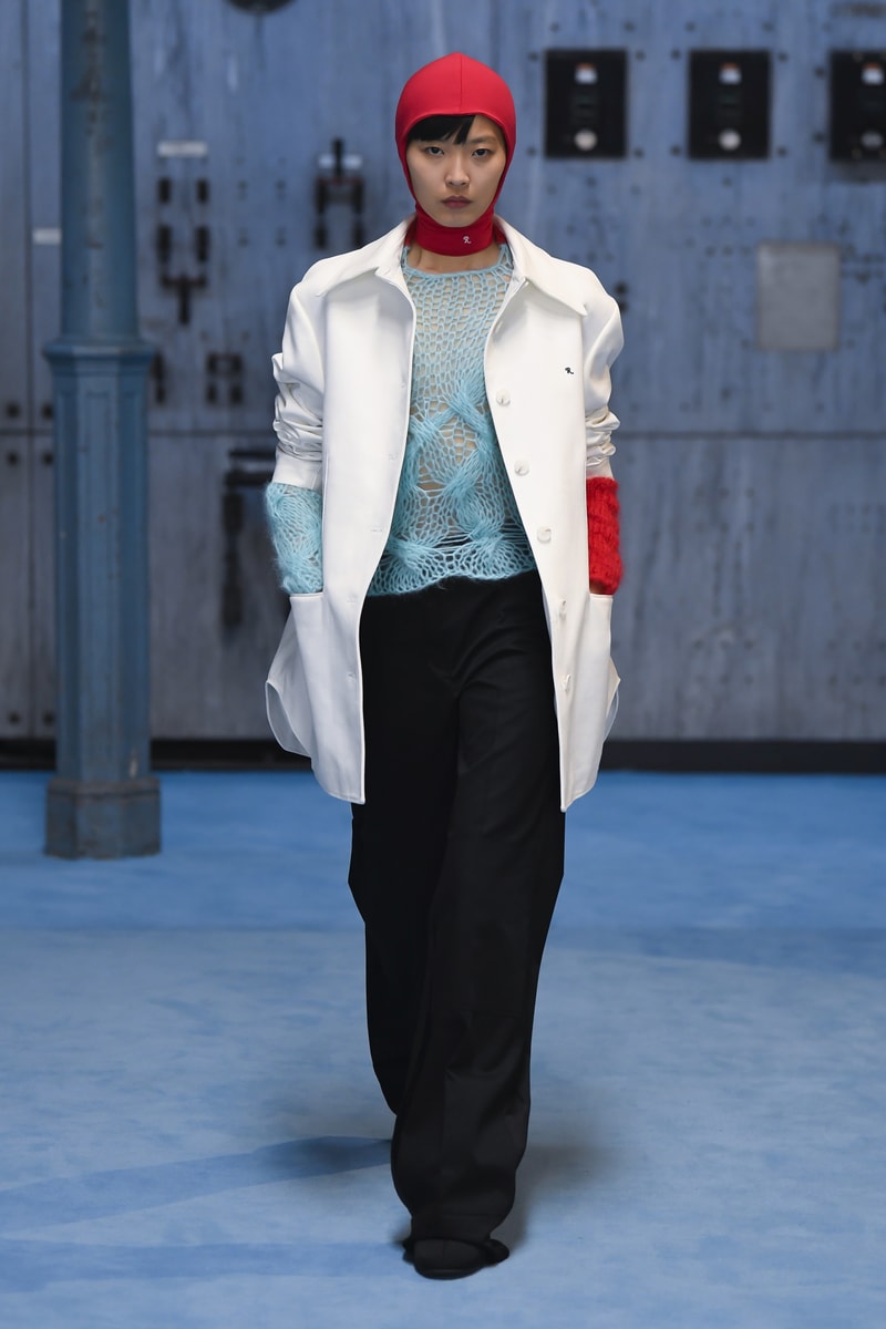 Raf Simons Fall/Winter 2021 Collection Show Silhouettes Knits Trousers 