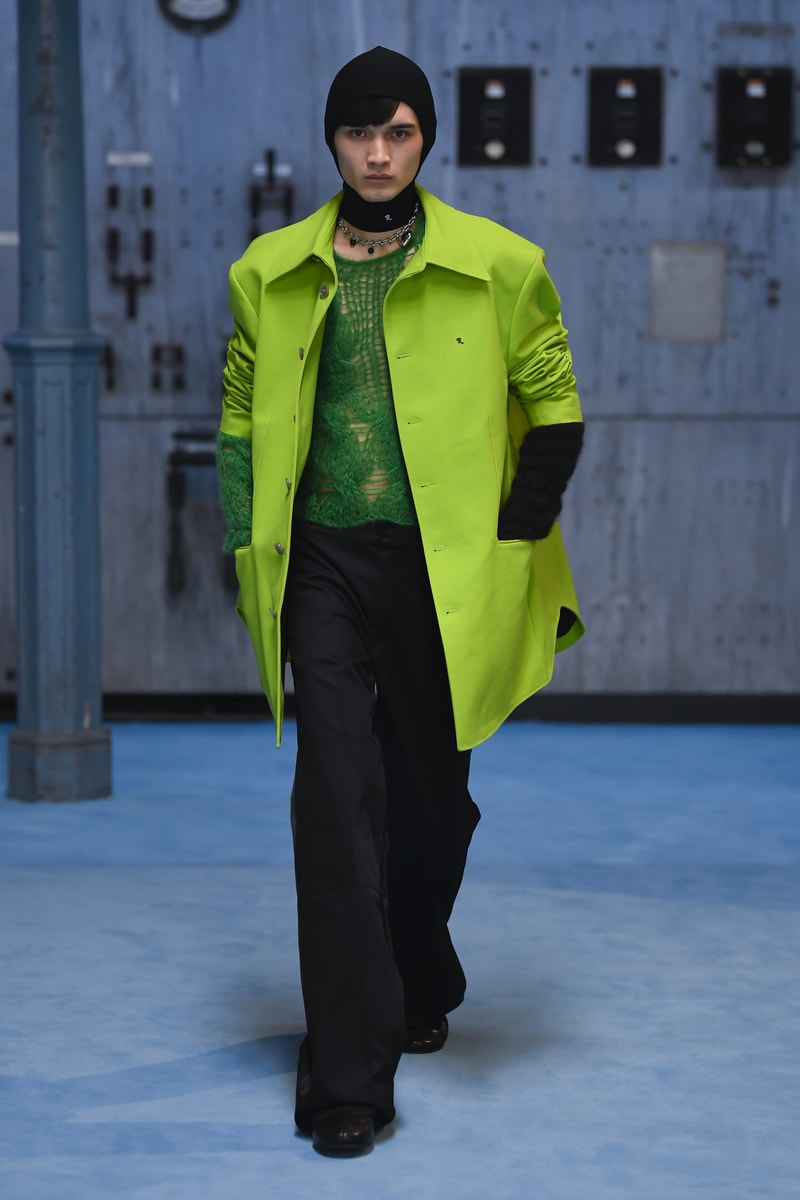 Raf Simons Fall/Winter 2021 Collection Show Silhouettes Knits Trousers 