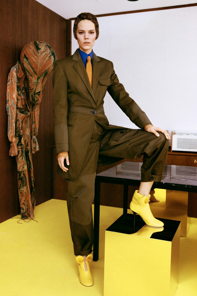 Loewe Fall/Winter 2021 Collection Newspaper Display Jonathan Anderson Loewe Amazona Bag Archive 