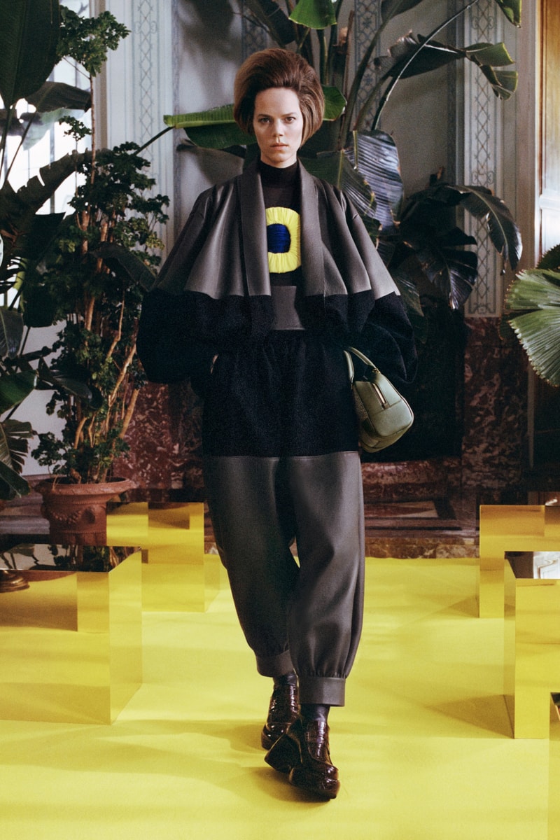 Loewe Fall/Winter 2021 Collection Newspaper Display Jonathan Anderson Loewe Amazona Bag Archive 