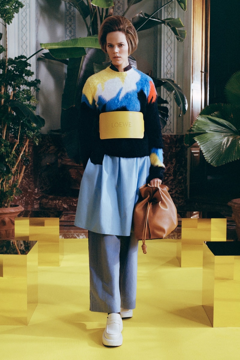 Loewe Fall/Winter 2021 Collection Newspaper Display Jonathan Anderson Loewe Amazona Bag Archive 