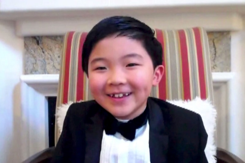 minari alan kim critics choice award best young actor performer speech crying video watch