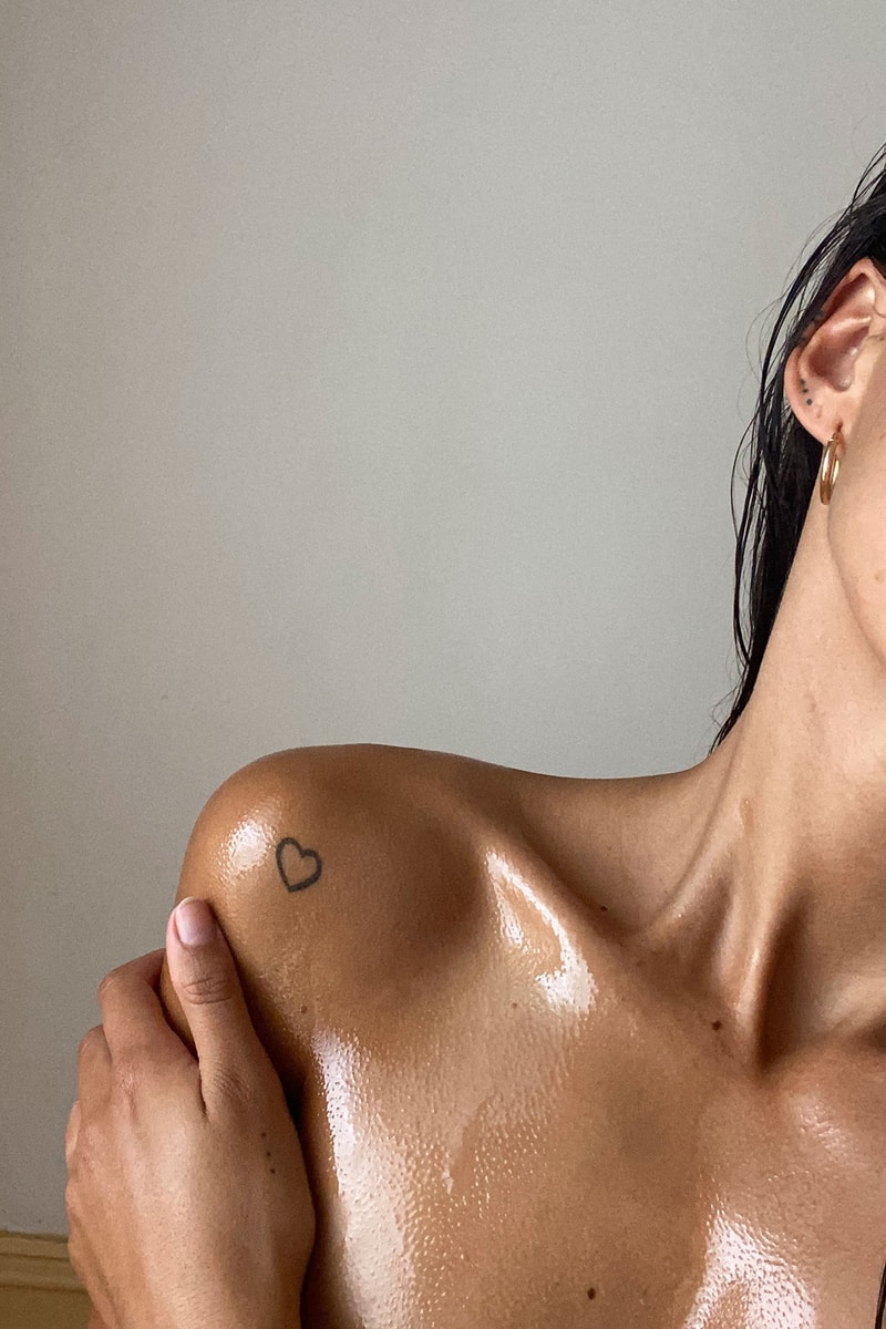 bread macadamia hair body oil shoulder
