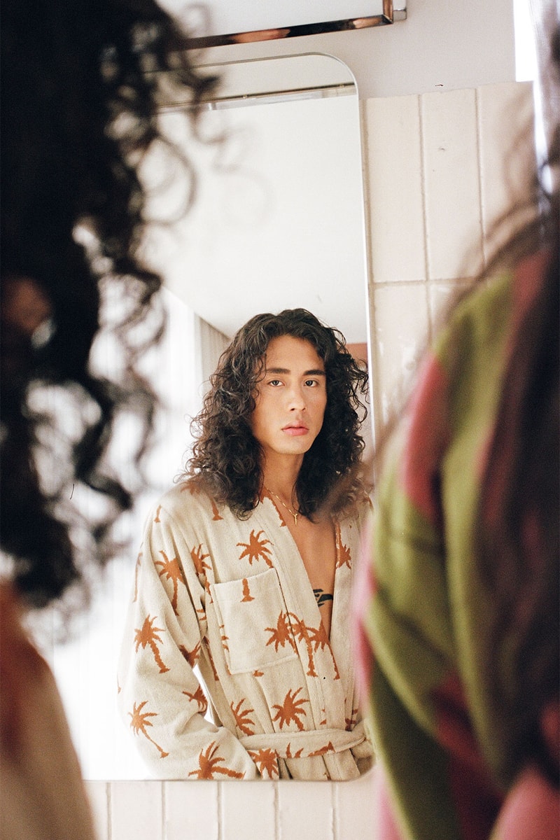 ceremonia pattern robes pajamas models mirror