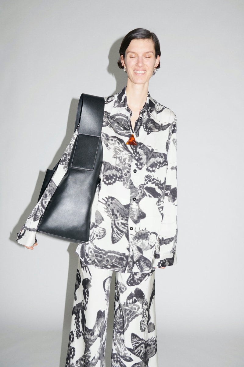 jil sander fall winter womens collection paris fashion week pfw outerwear jacket handbag pants