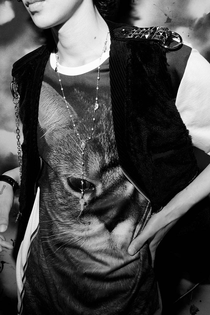 joegush fw21 fall winter collection lookbook korean emerging designer morae cat tshirt