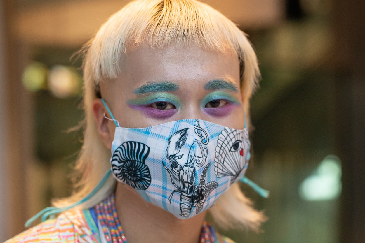 Paris Fashion Week Spring/Summer 2021 Street Style Face Mask Makeup