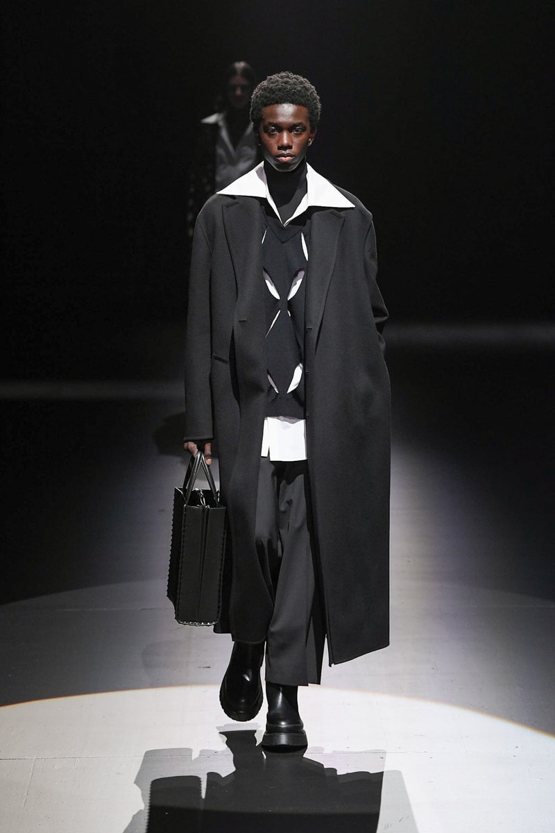 Valentino Fall/Winter 2021 Runway Collection Black and White Digital Presentation Show