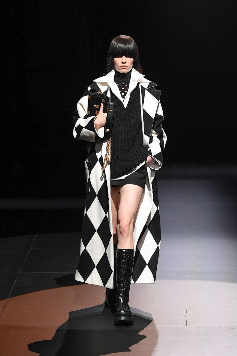 Valentino Fall/Winter 2021 Runway Collection Black and White Digital Presentation Show