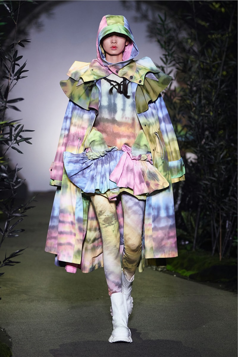 Angel Chen FW21 Fall/Winter 2021 Collection Runway Shanghai Fashion Week SHFW rainbow tie dye dress coat