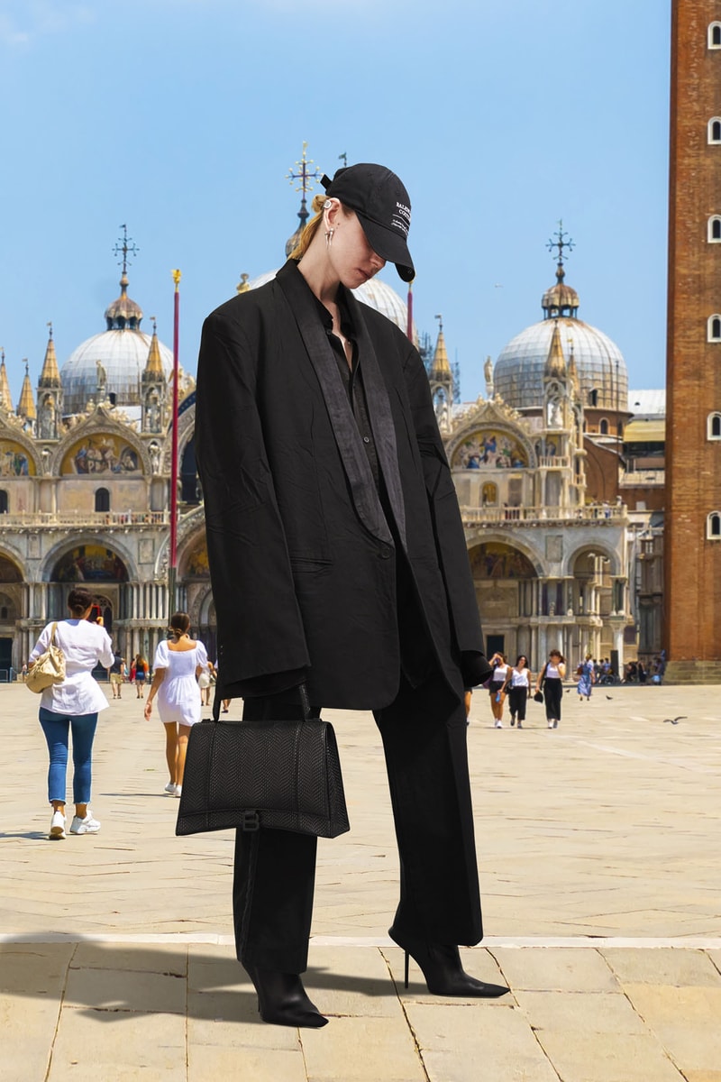 balenciaga pre-fall 2021 collection demna gvasalia cap suit bag
