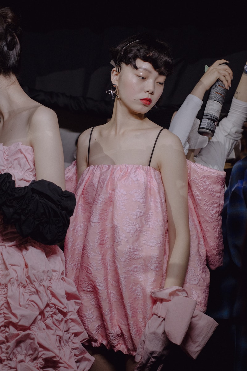 SHUSHU/TONG FW21 Shanghai Fashion Week Backstage Photos Collection Runway Show