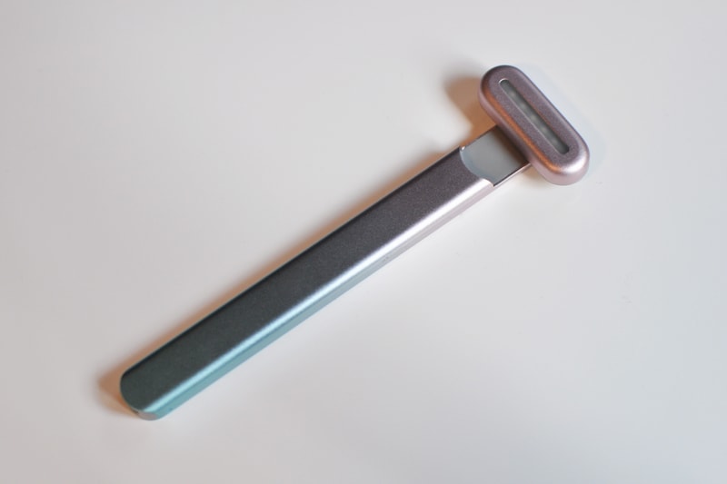 SolaWave Wand Beauty Product Device Tool Red Light Therapy Facial