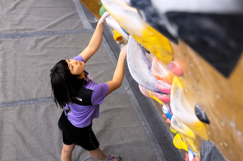 The North Face "Mountain Athletics" Collection T-shirt Bike Shorts Amisha Shiraishi