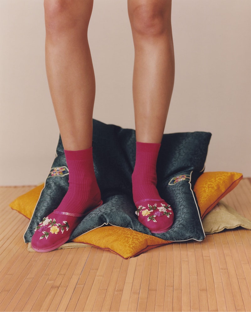comme si say it with flowers campaign korean asian american pink marbled socks