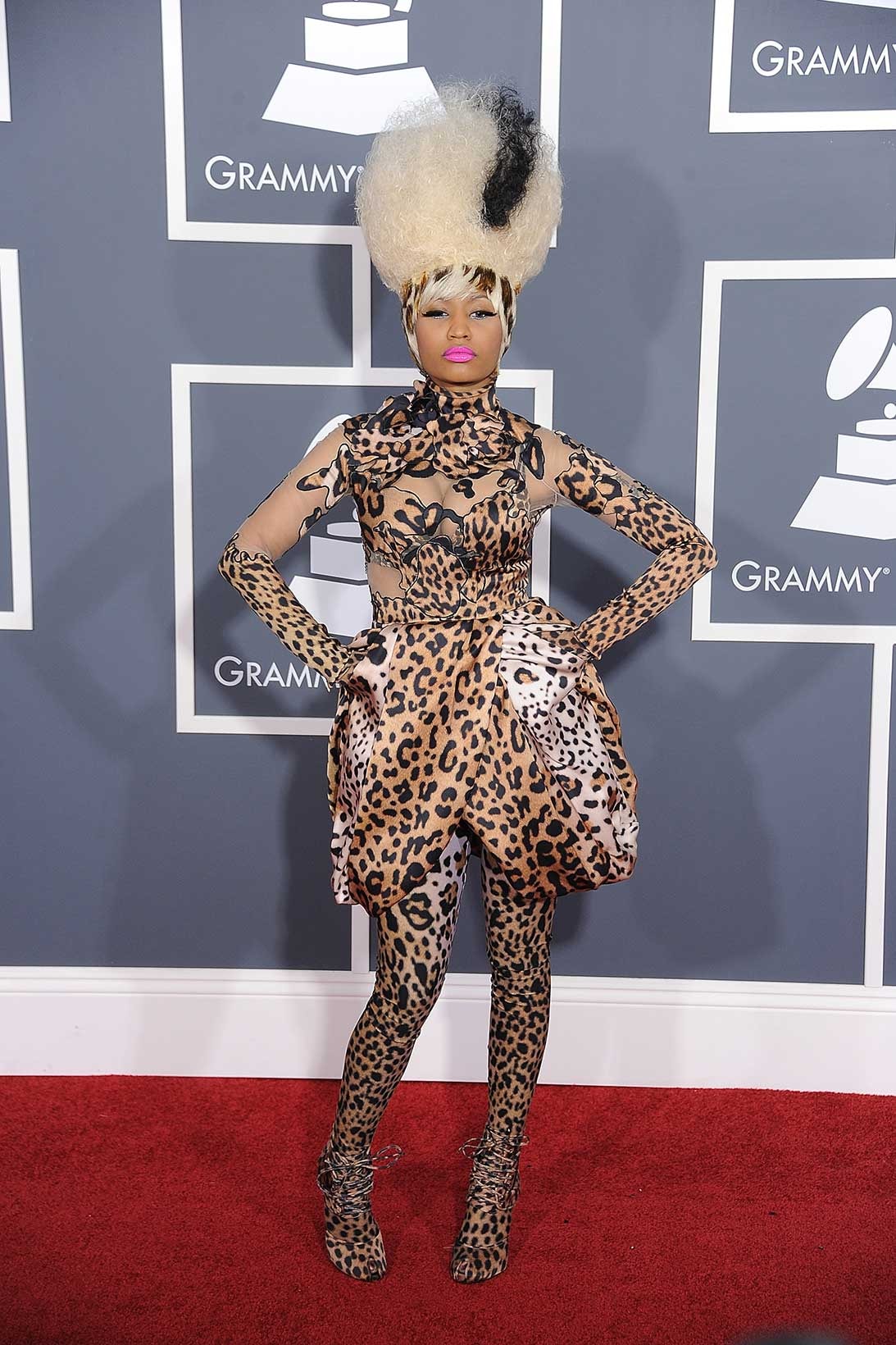 Nicki Minaj Grammys Met Gala MTV VMAs Versace Oscar de la Renta Pamela Rolland  Amato Couture