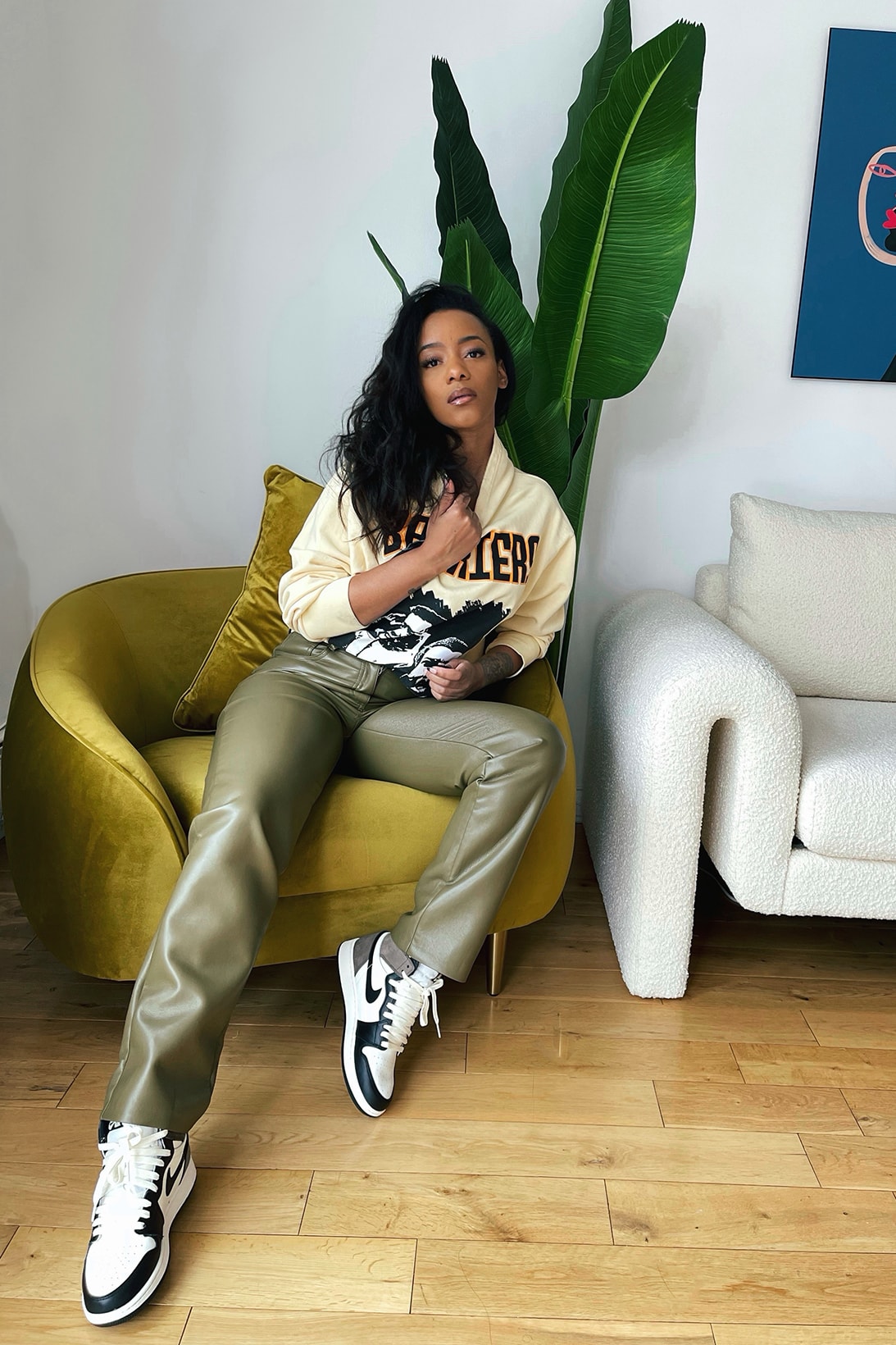 shaniqua j sneaker collector content creator wardrobe stylist influencer fashion kicks footwear nike air jordan 1