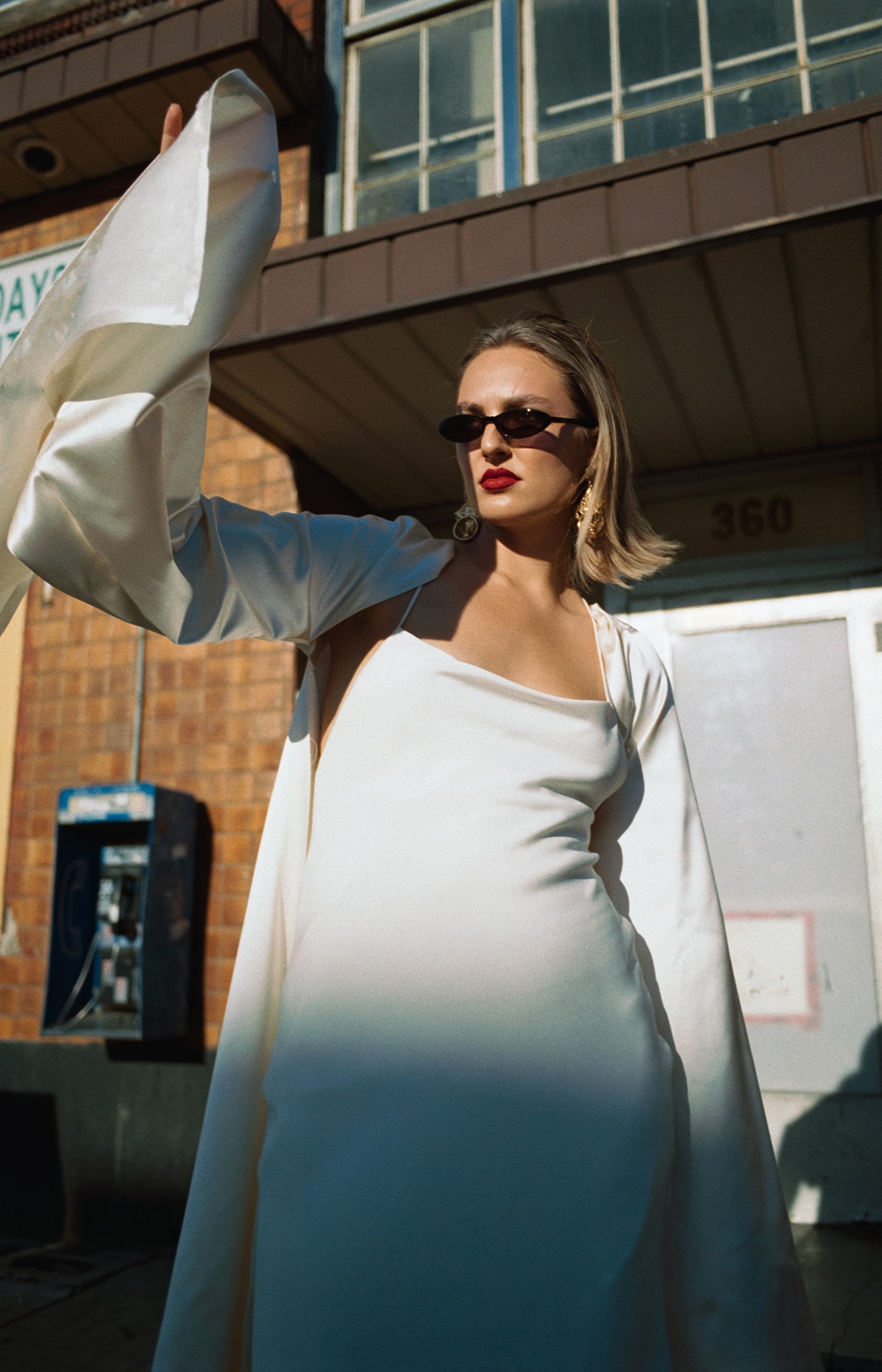 SOTO Bridal Wear Bridalwear Marque Robe de mariée Robes Fashion-Forward Brides Modern Gowns Latinx Inspired Founders Enrique Boni Unbridled Collection