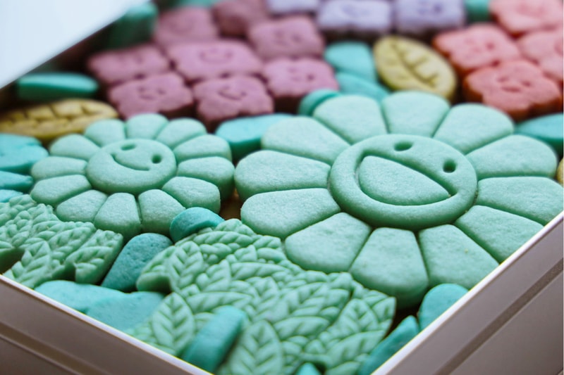 takashi murakami Tonari no Kaikado pastry shop cookies flower hydrangea tin closeup