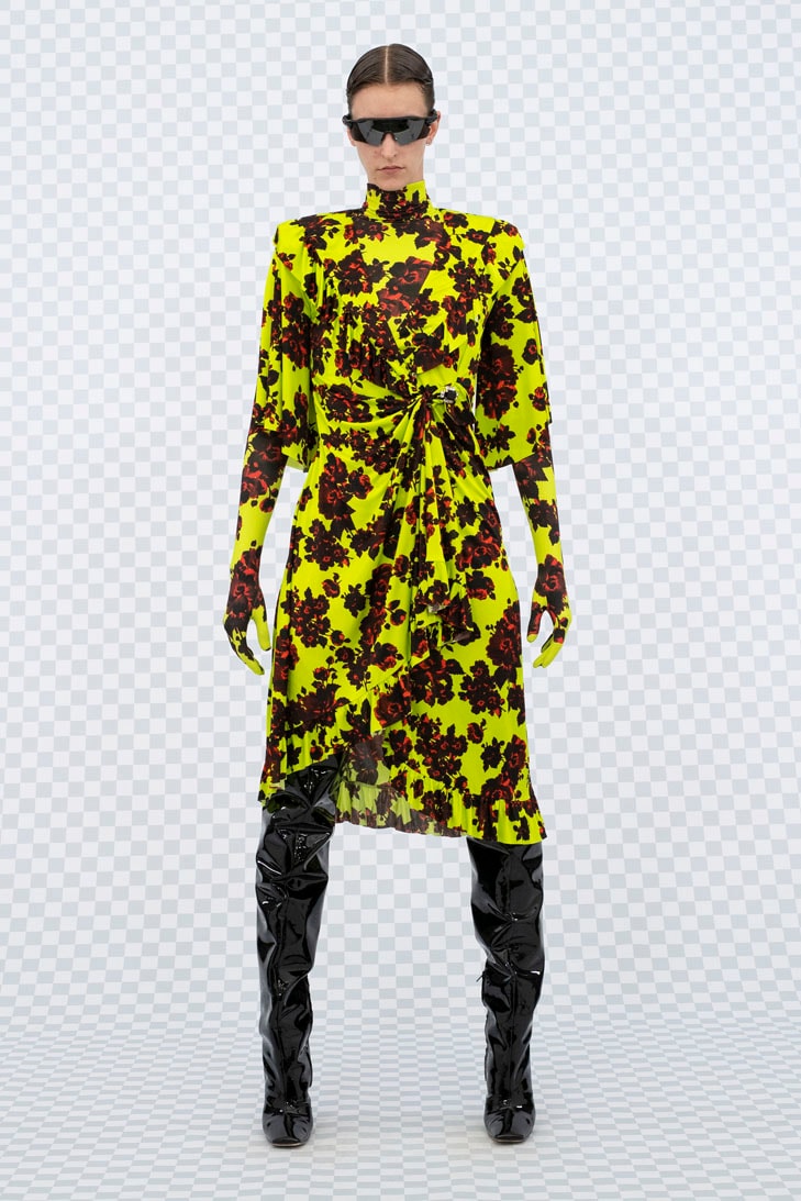 vetements spring summer 2022 collection lookbook guram gvasalia matrix coats dresses 
