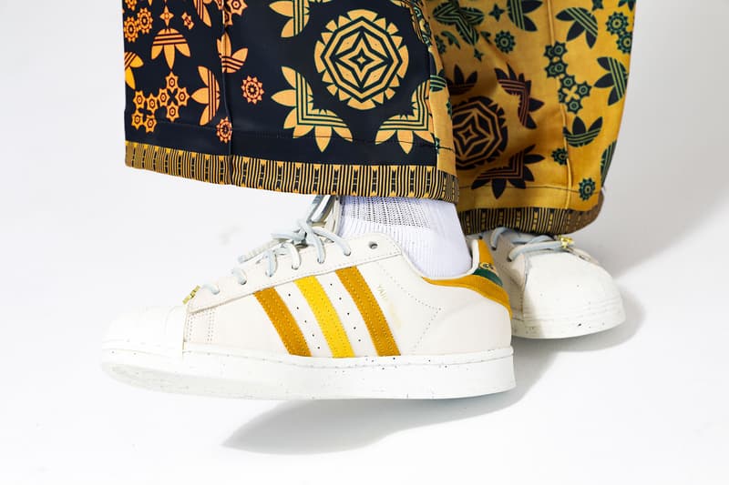 adidas gazelle silver green womens adidas Superstar Shoes White/Black/Green H06192 main image 1
