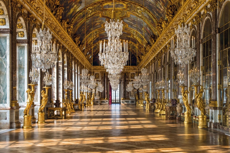 chateau de versailles luxury hotel opening france le grand controle