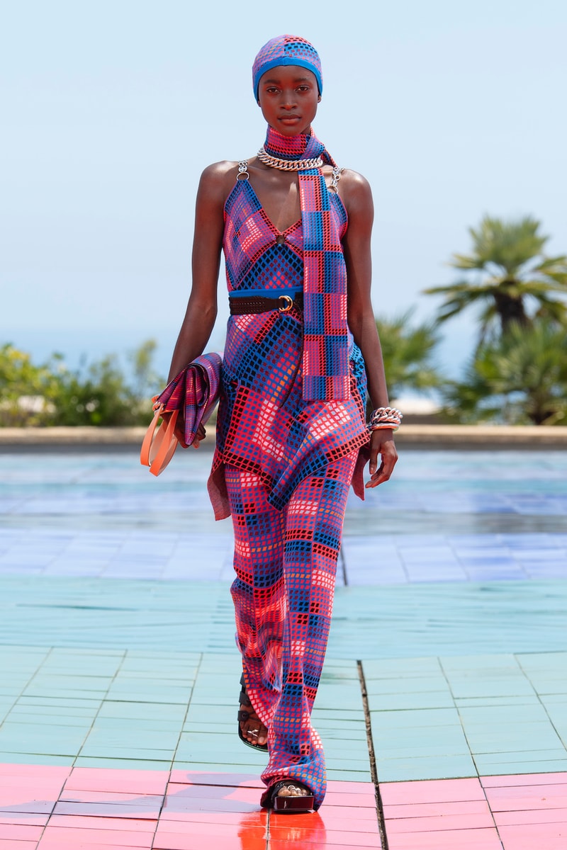 Paco Rabanne Spring/Summer 2022 SS22 Collection Julien Dossena headwear top pants bag