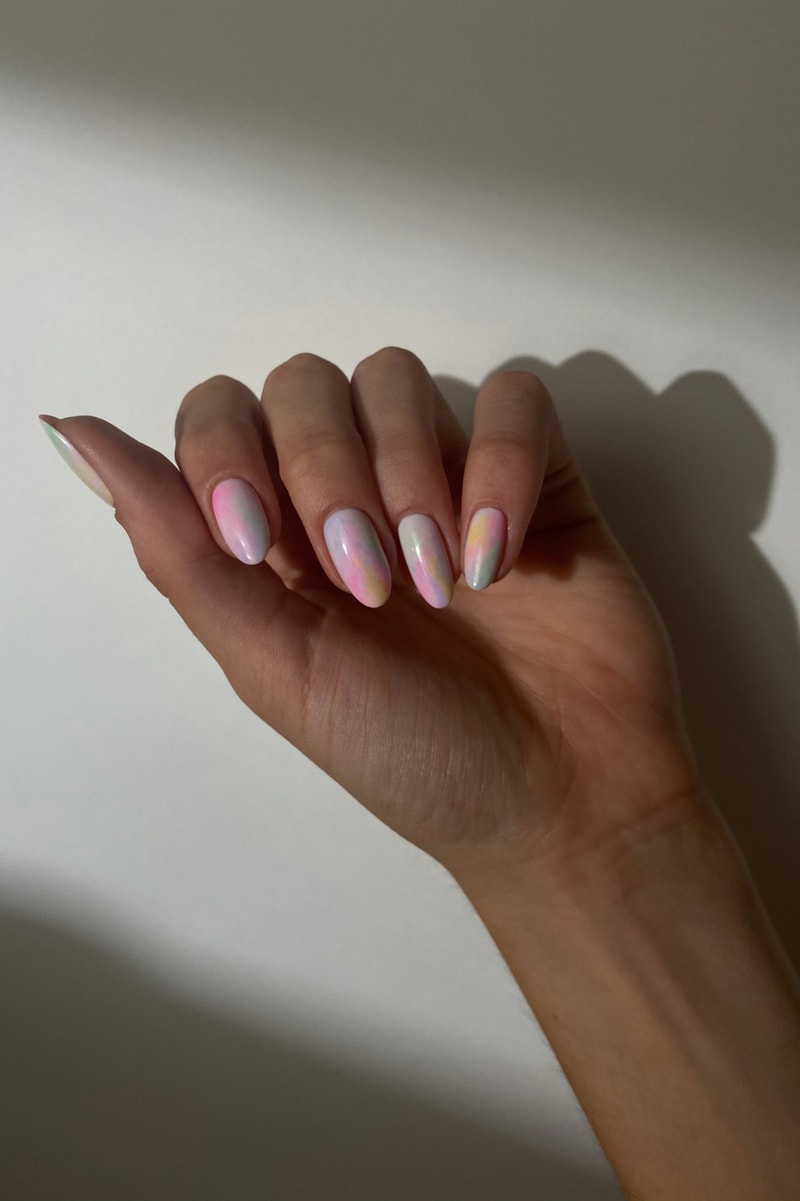 Tie-Dye Nails Nail Art Design Idea Manicure Gel Polish Pink Pastel Purple Lilac Mint Green Orange Gelcare Le Manoir