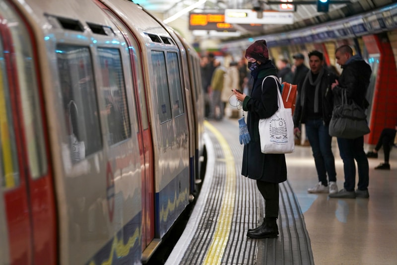 uk united kingdom subway woman mask covid19 coronavirus 