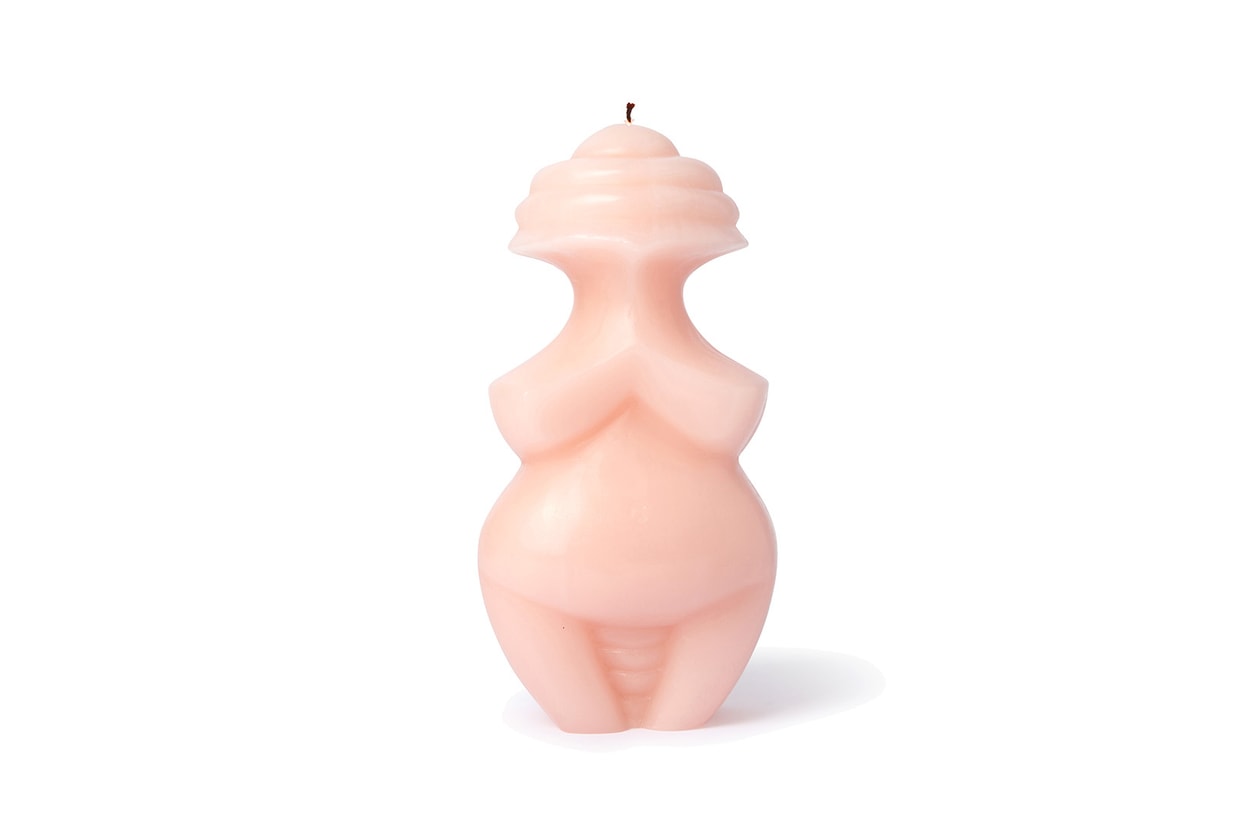 Sculpted Candle Yui Brooklyn Cake Shaped